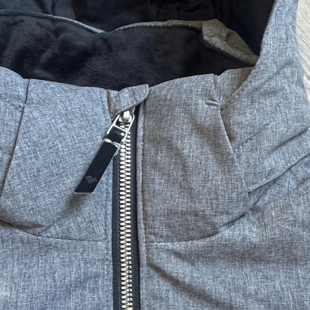 Obermeyer Gray and White Kids Ski Jacket - Picture 3 of 12